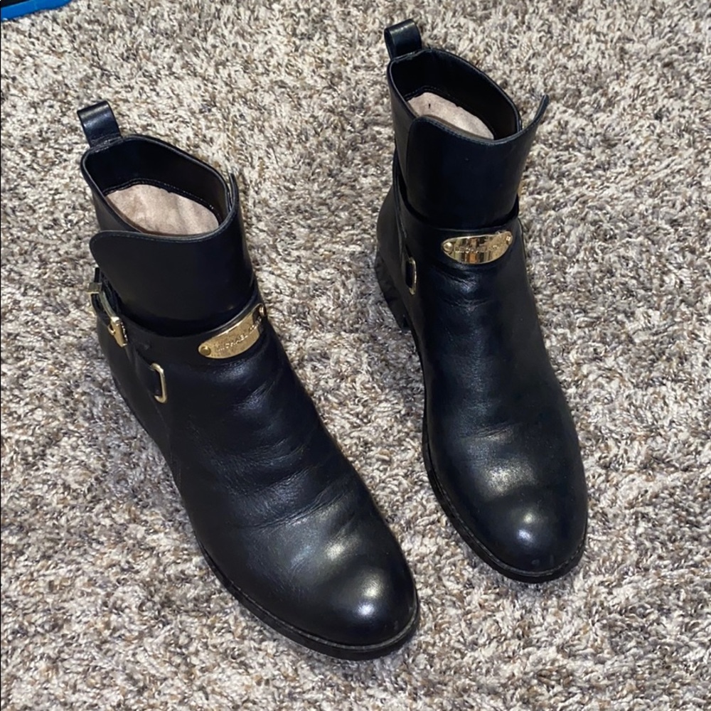 MK boots